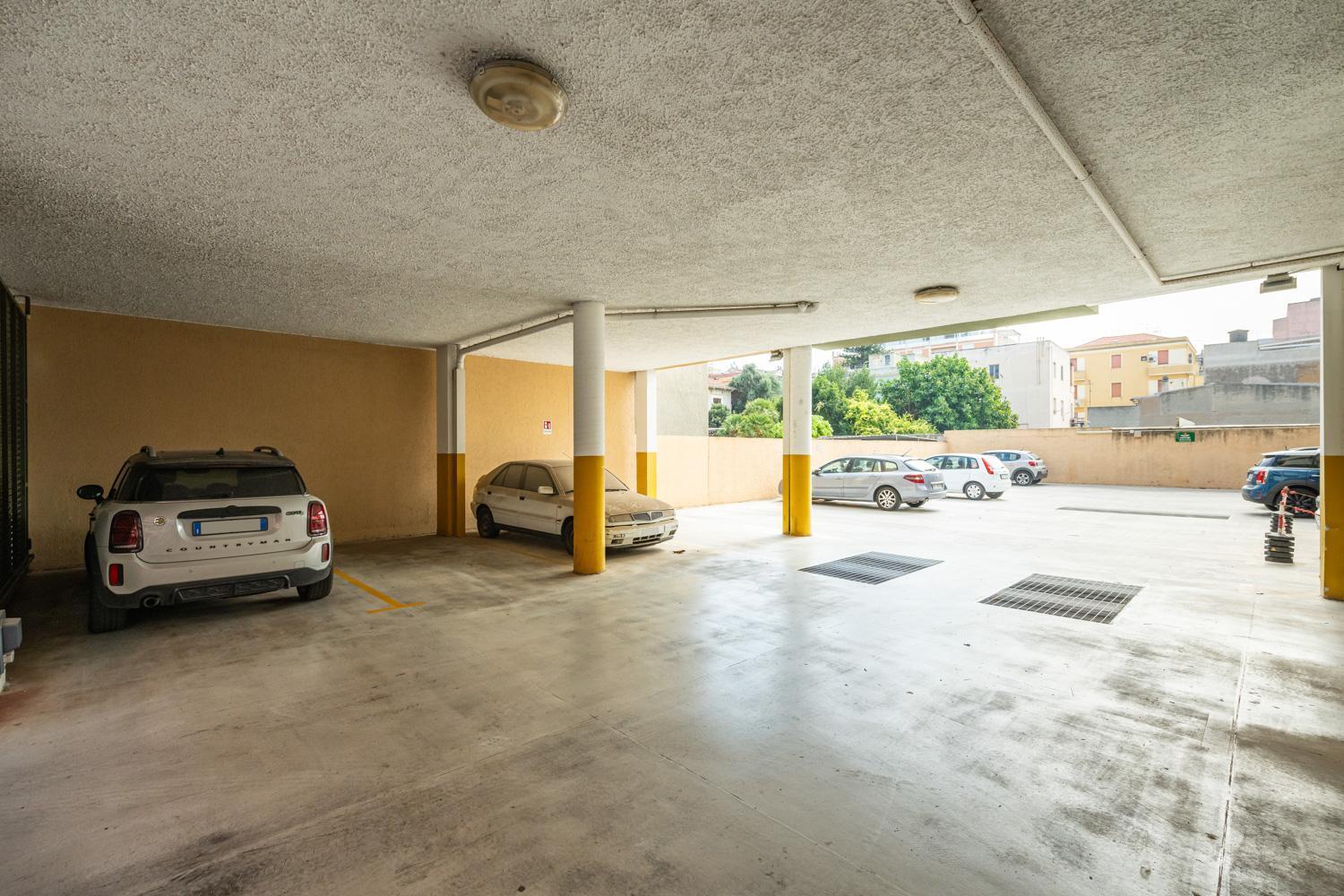 Greta House San Benedetto Apartment Cagliari Ngoại thất bức ảnh