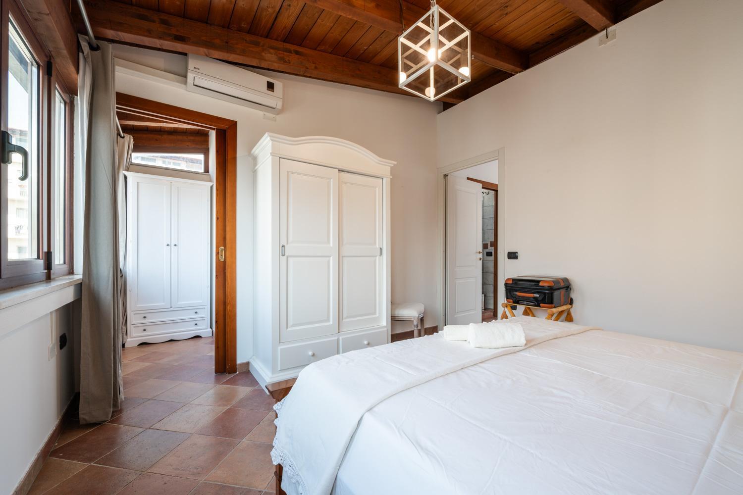 Greta House San Benedetto Apartment Cagliari Ngoại thất bức ảnh