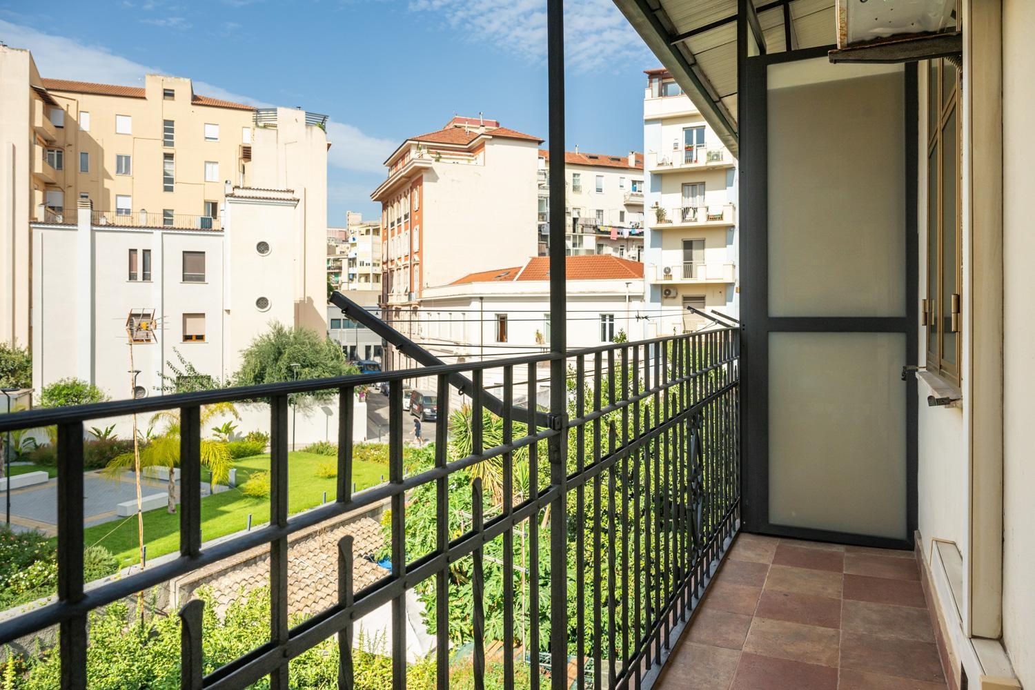 Greta House San Benedetto Apartment Cagliari Ngoại thất bức ảnh